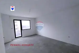 Двустаен апартамент в Шумен, Пазара