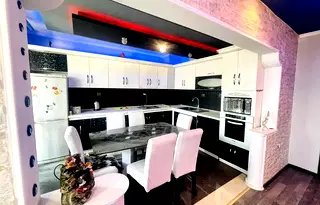 Тристаен апартамент в Шумен, Пазара