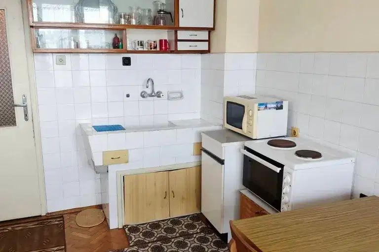 3-bedroom apartment in Shumen, Pazara