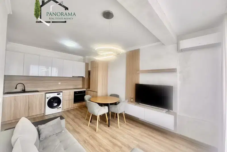 Тристаен апартамент в Шумен, Пазара