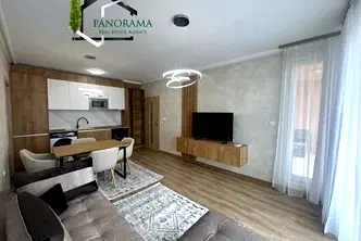 Тристаен апартамент в Шумен, Пазара