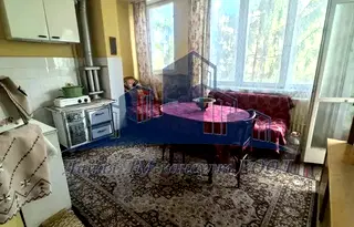 Тристаен апартамент в Шумен, Тракия