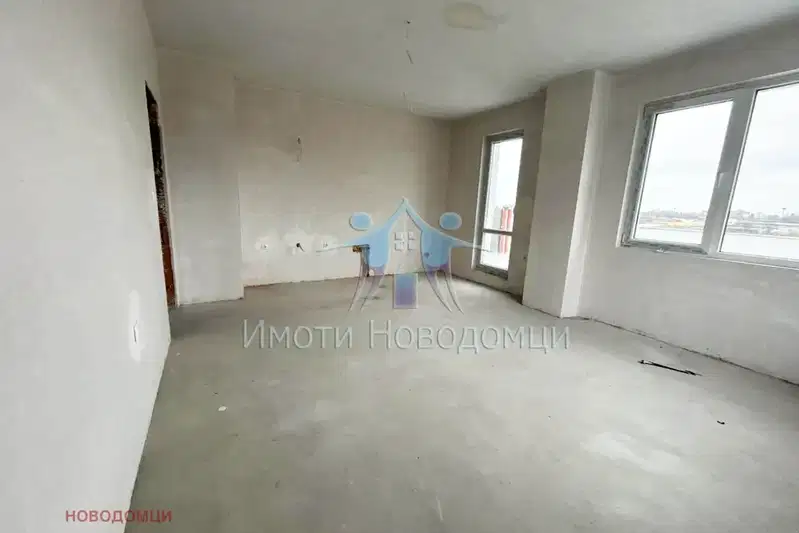 Тристаен апартамент в Шумен, Тракия