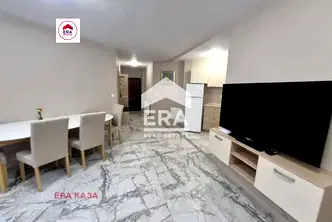 Двустаен апартамент в Сливен, Център