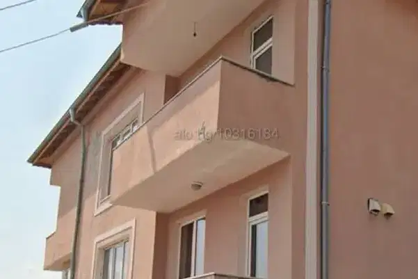 4-bedroom apartment in Sliven, Komluka
