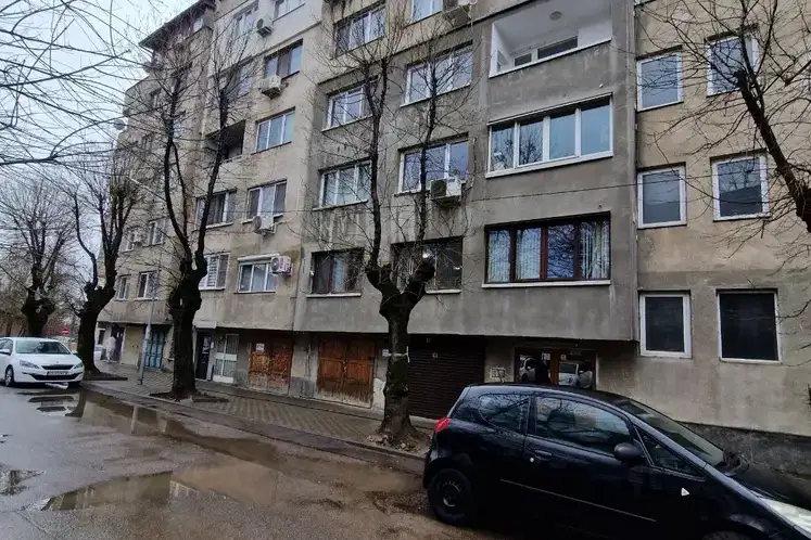 Двустаен апартамент в Банишора с асансьор и интернет