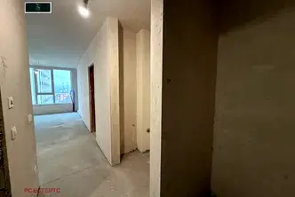 Двустаен апартамент в Банишора с контролиран достъп