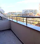 Тристаен апартамент 135 кв.м. в Банишора с паркинг и асансьор