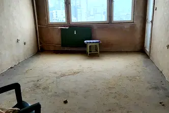 Тристаен апартамент 103 кв.м в Банишора с три балкона