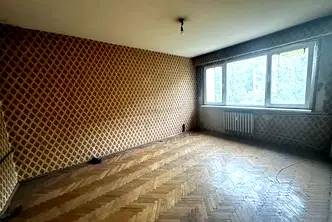 Тристаен апартамент с две тераси в Банишора, София