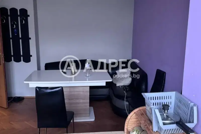 Тристаен апартамент в София, Банишора