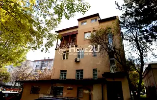 Тристаен апартамент с 5 спални в Банишора, близо до метро