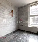 Тристаен апартамент 101 кв.м в Банишора с паркомясто