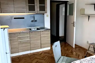 Едностаен апартамент с голяма тераса в Банишора, София
