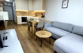 Двустайно жилище в Банишора с тераса на 11-ти етаж