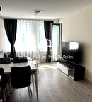 Двустаен апартамент с балкон в Банишора, София