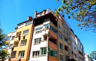 Едностаен апартамент 51 кв.м. в Белите брези с тераса