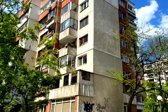 Двустаен апартамент с южна тераса в Белите брези, София