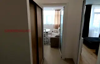 Двустаен апартамент в Бенковски с асансьор и нов ремонт