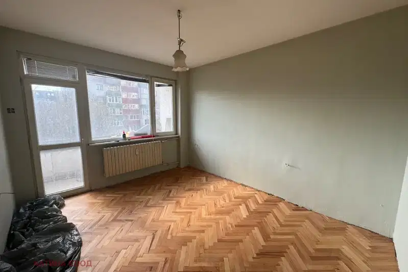 3-bedroom apartment in Sofiya, Borovo