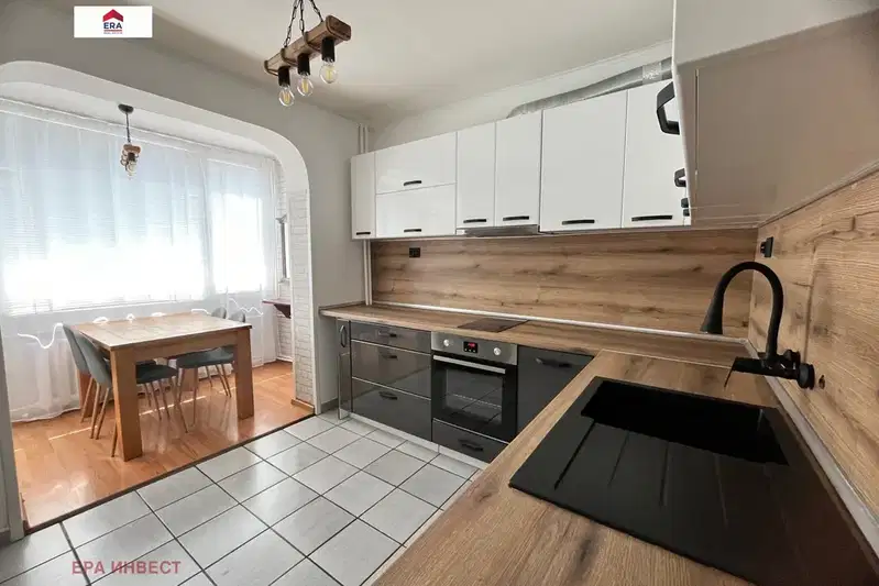 3-bedroom apartment in Sofiya, Borovo