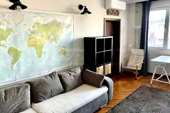 Тристаен апартамент с балкон в Борово, София