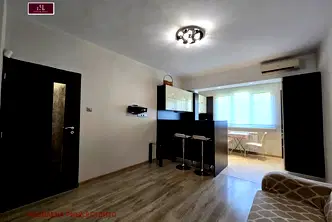 Тристаен апартамент с южно изложение в Борово, София