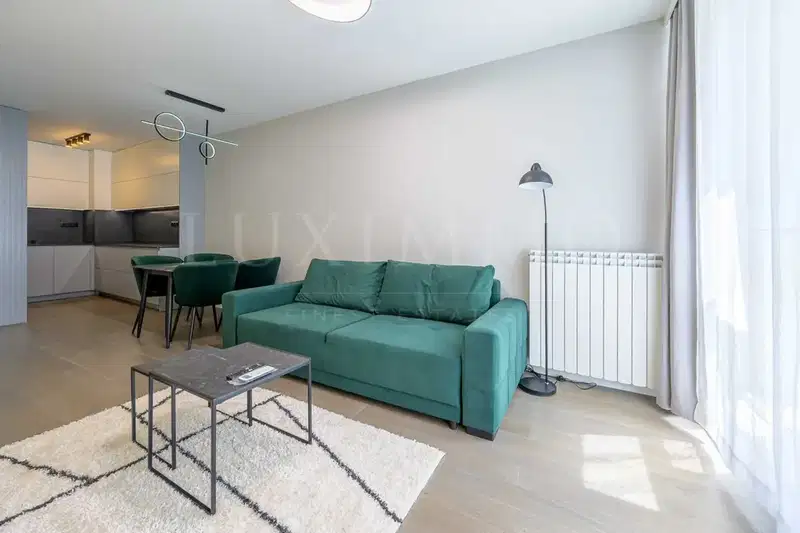 3-bedroom apartment in Sofiya, Borovo