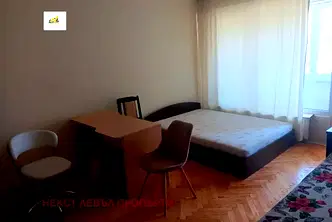Тристаен апартамент с югозападно изложение в Борово, София