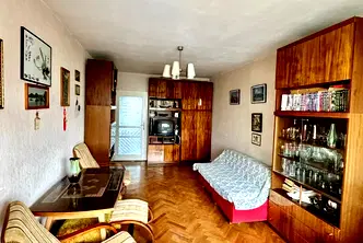 Тристаен апартамент с тераса в Бъкстон, София