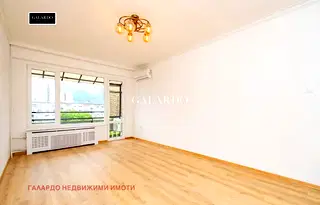 Тристаен апартамент с две тераси в Бъкстон, София