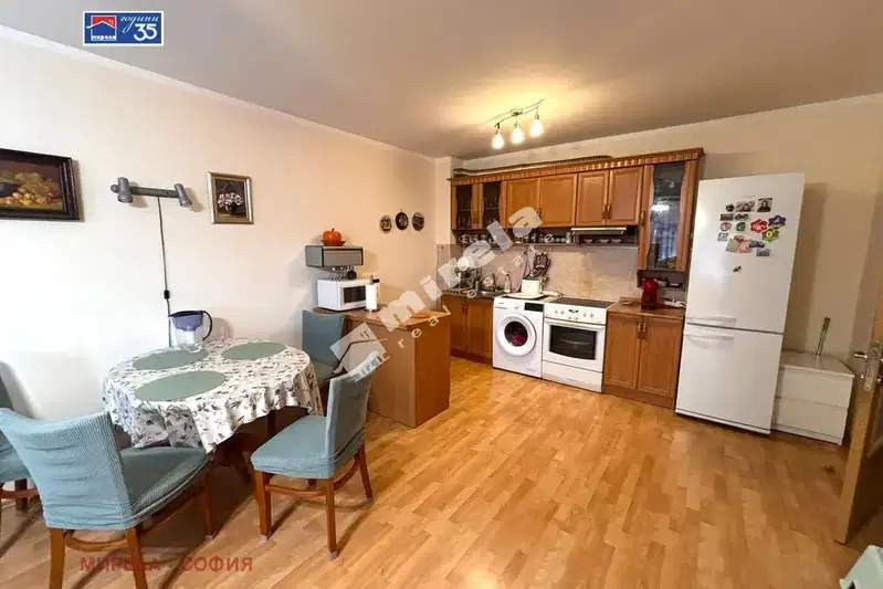 2-bedroom apartment in Sofiya, Bykston