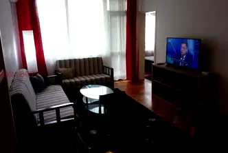 Двустаен апартамент с югоизточно изложение в Бъкстон, София