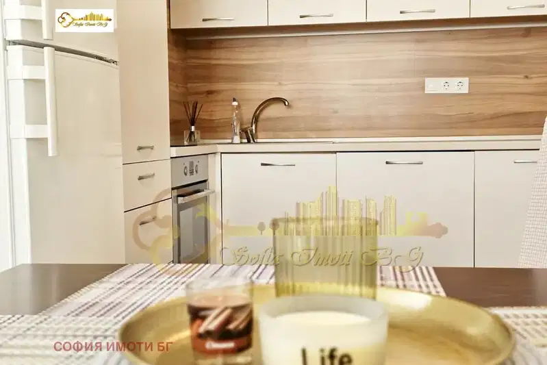 3-bedroom apartment in Sofiya, Bykston