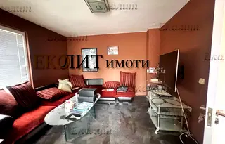 Тристаен апартамент с две тераси в Бъкстон, София