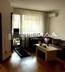 Двустаен апартамент с паркомясто в Център, София
