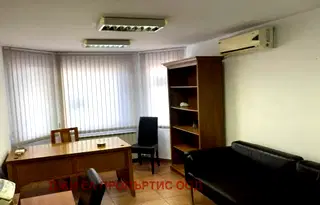 Двустаен апартамент в София, Център