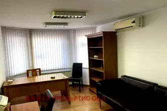 Двустаен апартамент в София, Център