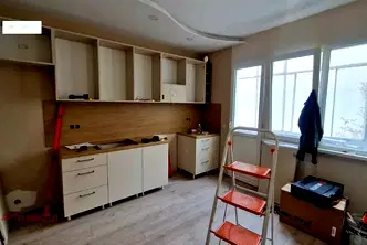 Двустаен апартамент в Център, София с балкон и паркинг