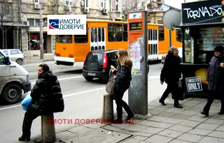 Двустаен апартамент в Център, бул. Христо Ботев с усвоен балкон