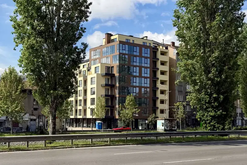 Двустаен апартамент в Център, София с тераса и паркинг