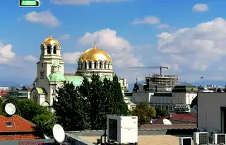 3-стаен апартамент с гледка към Александър Невски в Център