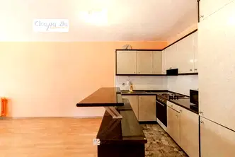 Тристаен апартамент 125 кв.м в Център, с две тераси