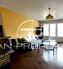 Тристаен апартамент с тераса в Център, София