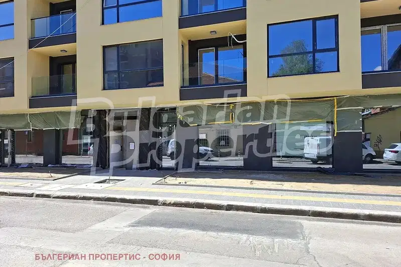 3-bedroom apartment in Sofiya, Centyr