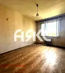 Тристаен апартамент в Център на София с асансьор