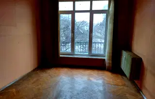 Тристаен апартамент в София, Център