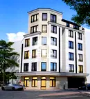 Тристаен апартамент с лоджия в Център, София