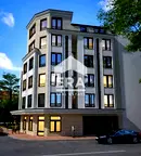 Тристаен апартамент с 2 спални в Център, София