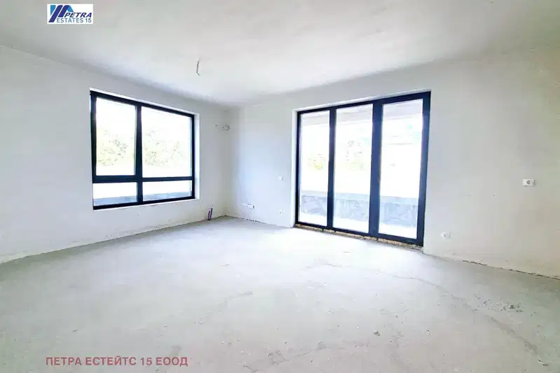 3-bedroom apartment in Sofiya, Centyr